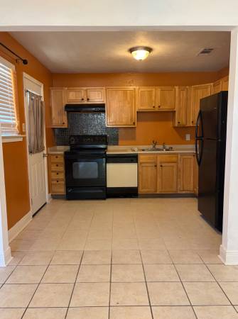 $1,500 / 3br - 1000ft2 - Duplex apartment near John Clancy Elementary and Winn Dixie63903650034306120