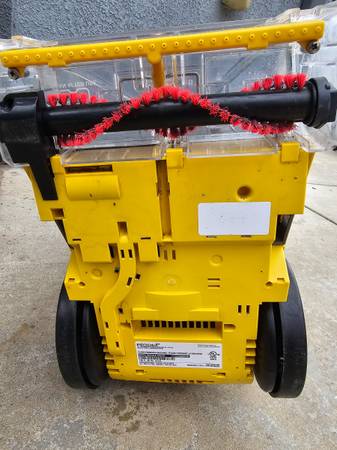 Bissel carpet cleaner 1