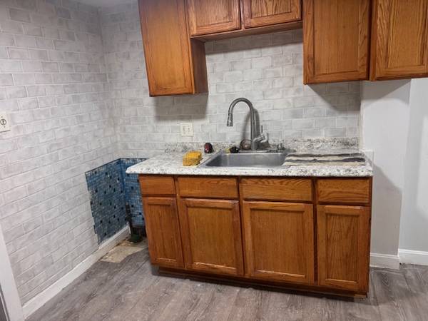 $1,750 / 1br - 700ft2 - Great Location - Downtown Reading - Laundry In Unit (Reading)63856336470657121