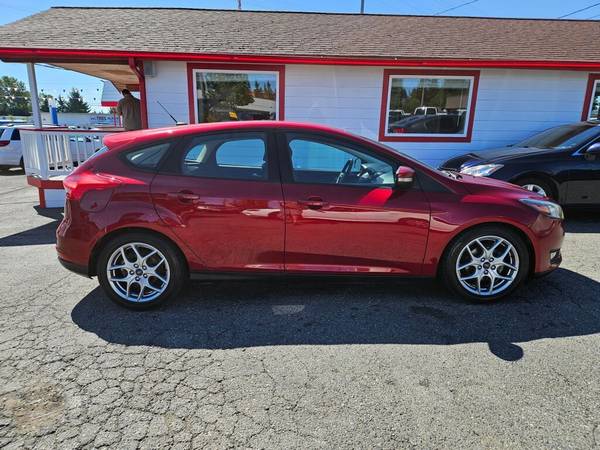 $500 DN entrega Ford Focus SE 2015 **¡100% aprobación! - $6.999 (Llame y ahorre al 425-357-7415)63469616883203121