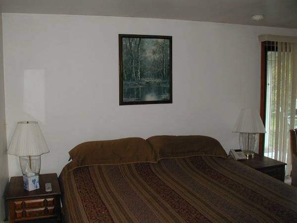 $105 / 400ft2 - Studio Cottage a Ferrry Boat Ride from Seattle or Tacoma (Vashon Island)63850639068417122