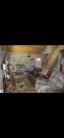 $1100.00 / 2br - 1000ft2 - East Tawas - 2 dormitorios, 1.5 baños. Terreno de 1.25 acres.64037895403009121