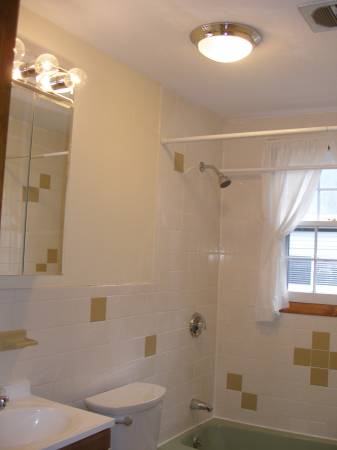 $1,595 / 1br - Un apartamento atractivo de 1 habitación cerca de autopistas principales (Lowell/TewksburyLine/Cerca de Billerica y Chelmsford)63892102710019122