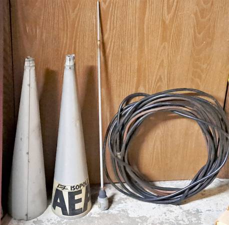 2-Meter Antenna IsoPole Model 144 w/40' 9913 RG8 1