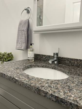 $1,850 / 9999ft2 - CHELSEA/BOSTON NO BROKER FEES  LUXURY STUDIO- NEAR SILVER LINE63614178761219121