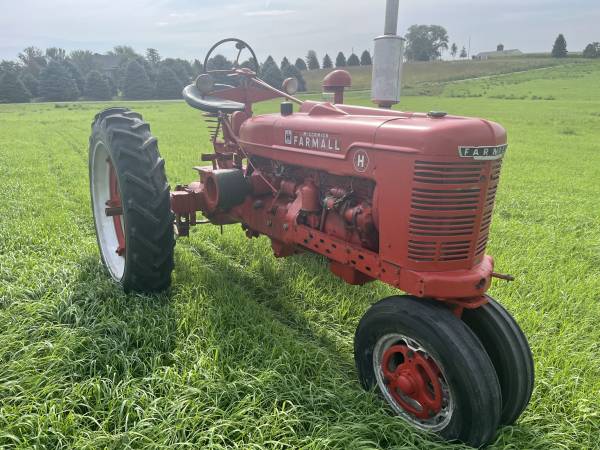 1950 McCormick Farmall H 1