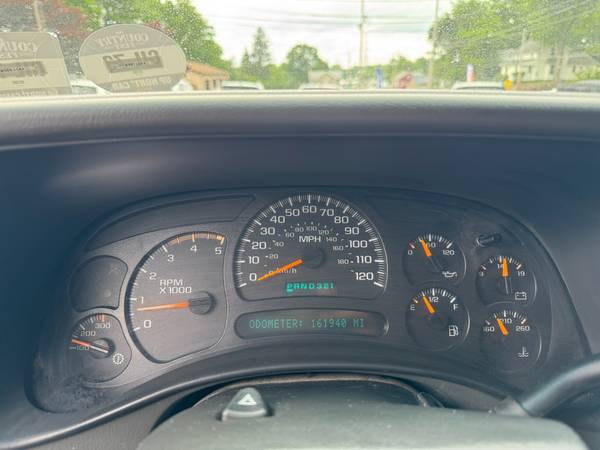 2005 Chevrolet Silverado 3500 LT - DRW - 6.6 V8 Diesel - 4WD - Loaded - $14,99563435948378371123
