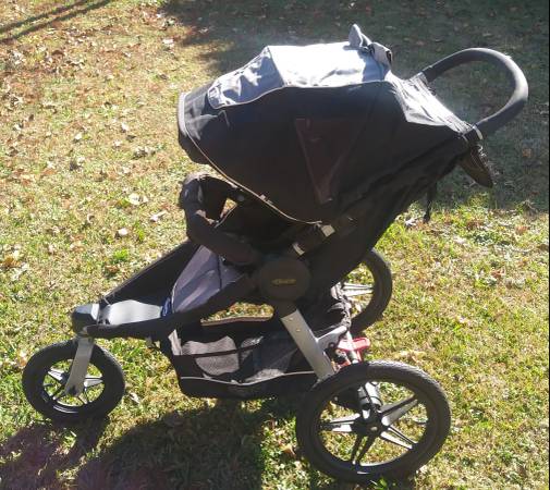 Graco-Relay Jogger Stroller 1