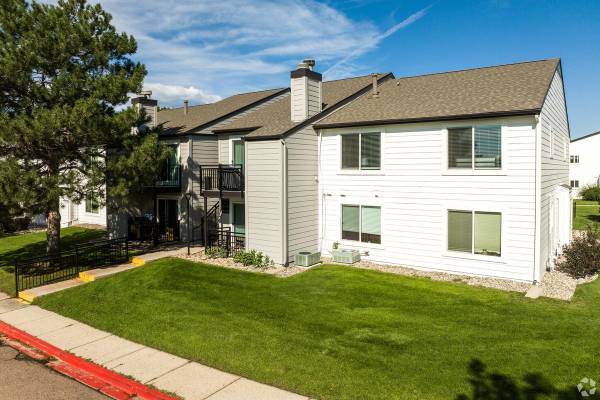 $1,429 / 2br - 1065ft2 - Estufa, Lavadora/Secadora, Reciclaje, Instalaciones de Lavandería63668435011459121