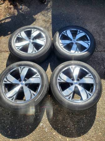 18" Subaru forester touring wheels and tires with TPMS good condition 1