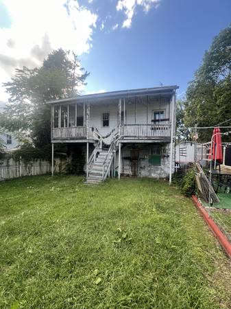 $100,000 / 6br - 2600ft2 - ¡Dos Casas por el Precio de Una! ¡Un Solo Título! ¡La Bella y la Bestia! (Ashland)63655057411713121