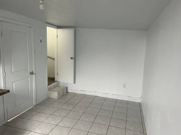 $1,200 / 1br - Room for Rent (Chula Vista)63845975230593121