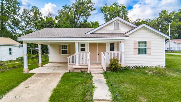 $130,000 / 4br - 1853ft2 - Welcome to this stunning 4-bedroom, 3-bath home! (Opelousas)63857516960129120