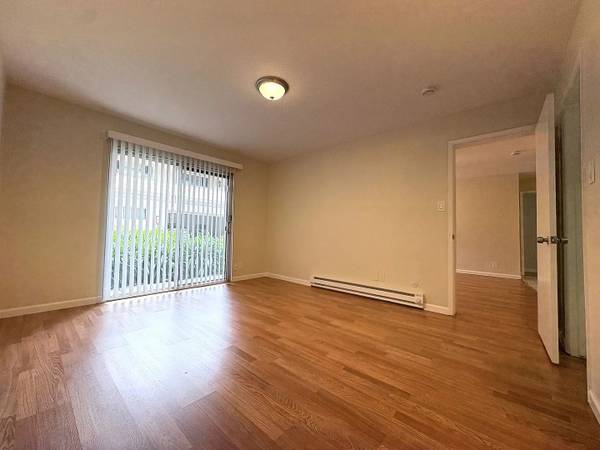 $1,850 / 2br - 900ft2 - 2-Bedroom, 2-Bath Beautiful Apartment (menlo park)64030486553089121