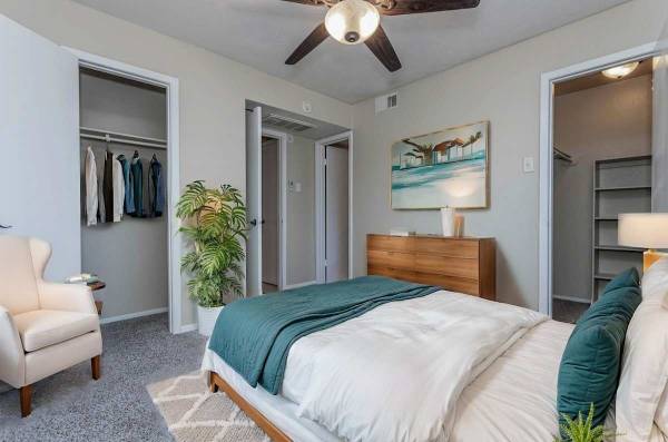 $750 / 480ft2 - STUDIO is the way to GO !! $725-$750.00 (6603 E Lovers Ln, Dallas, TX)63622615865347122