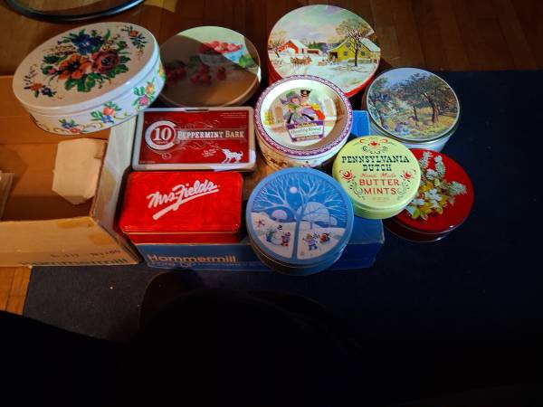 Vintage tins 1