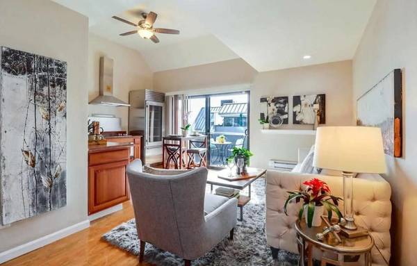 $2,199 / 1br - 476ft2 - 1BD just steps from Jack London Square in Oakland (oakland downtown)63851965964163121