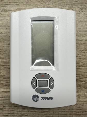 Trane Wall Mount Thermostats ( New In Box ) 1
