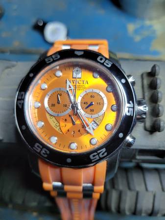 NICE INVICTA WATCH 1