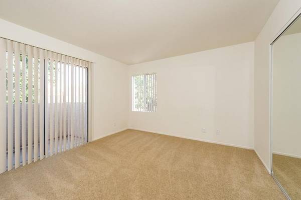 $2,519 / 2br - 919ft2 - 2 Bed, Santa Clarita CA, Picnic Area (Santa Clarita)63876482912643122