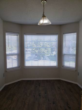 $1,325 / 2br - 988ft2 - 188 N Avenger Lane #201- Lots of Natural Light! 188/D (Boise)63981526605315122