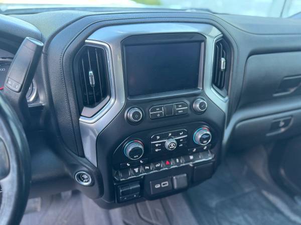 2023 Chevrolet SILVERADO 3500 4WD - Photo 13
