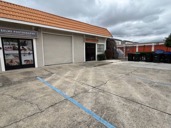 Small Retail/Industrial Space Situated along Stanley Blvd 1