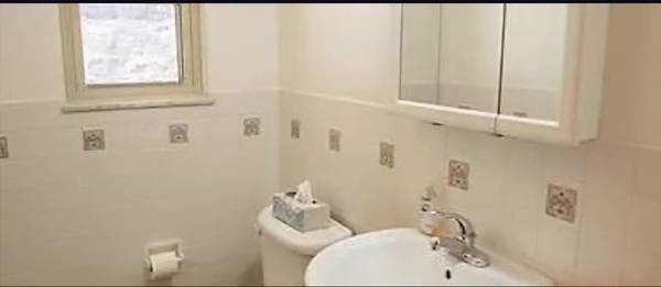 $1950.00 / 2br - 2 Bed W/ Private Bathroom in Mars PA - Available 10/13 - $195064013531176578121