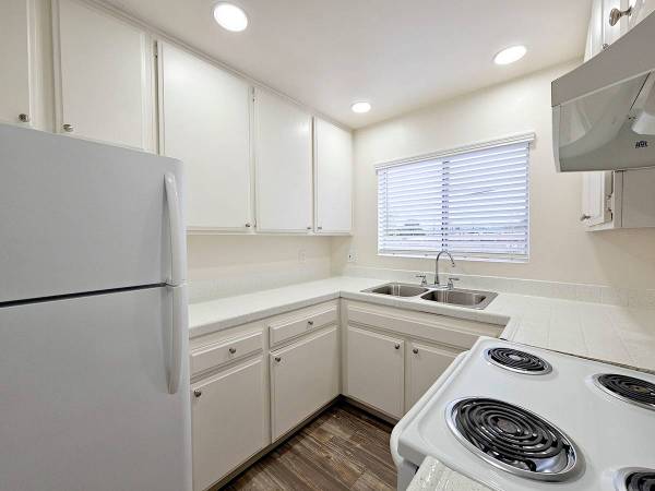 2 Bedroom 1