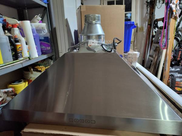 Hauslane range hood, wall-mounted 1