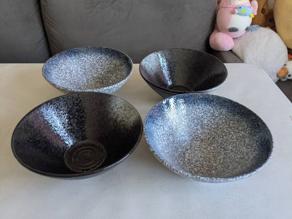 New set of 4 High End Japanese Handmade Rice Ramen Serving Bowls 1