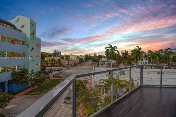 $5,800 / 2br - Come and enjoy this incredible penthouse (401 Jefferson Ave)64051005235587120