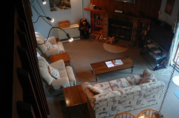 $120 / 2br - 1500ft2 - Spacious Vacation Home w/ pool  mid week fall foliage lodging (White Mountains - Lincoln, NH)63931787395842124