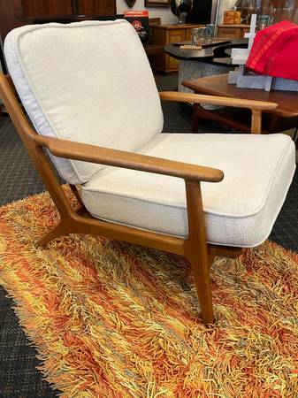 Mid Century Modern design and furniture 1