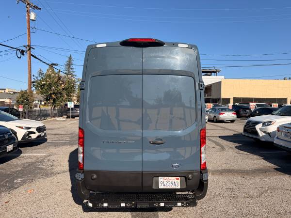 2020 Ford Transit 250 Extended - Photo 3