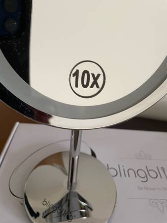 Espejo de aumento para maquillaje - $10 (Nueva York)63471423220353122