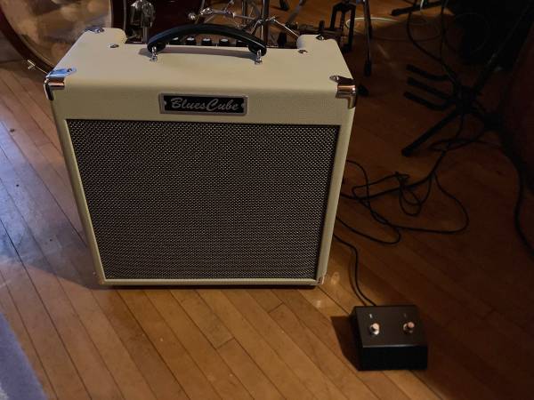 Roland blues cube hot 1