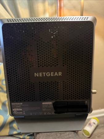 NETGEAR Nighthawk Cable Modem and WiFi router combo 1