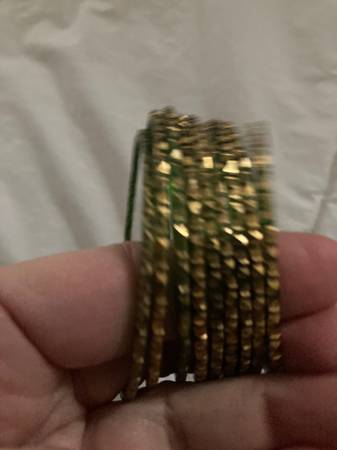 Green and gold glass bangles 1