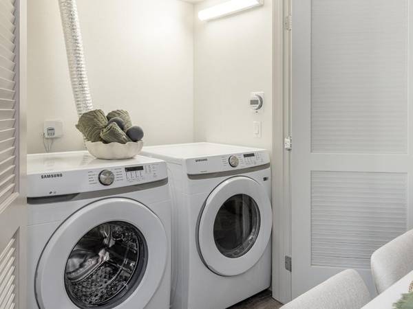 $4,167 / 1br - 699ft2 - Resident Lounge with kitchen, Keyless entry, Outdoor Lounges63668253617283121
