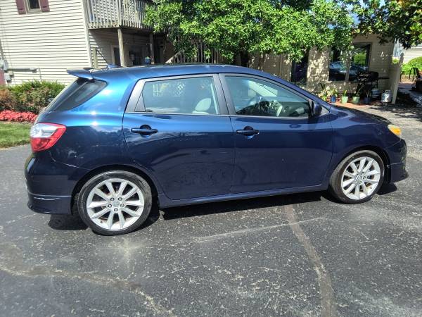 2009 Toyota Matrix XRS - $5,495 (Harrodsburg)63625001571331120