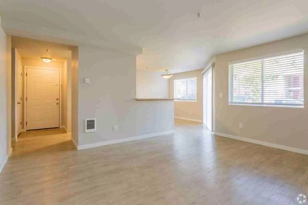 $1,899 / 2br - 962ft2 - Beautiful 2 bedroom, 2 bathroom with gorgeous views! 962 Sq Ft! (Fife)63808131211651120