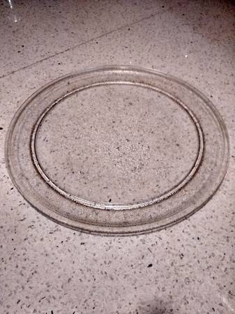 Replacement Glass Turntable Plate for a Microwave Oven 1