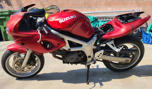2001 SUZUKI SV650 1