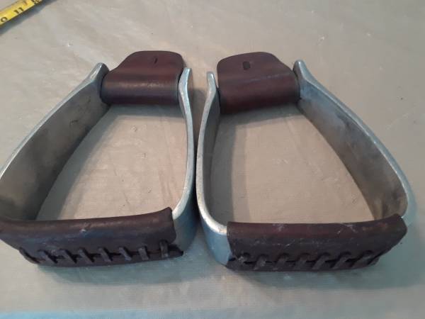 STIRRUPS 1