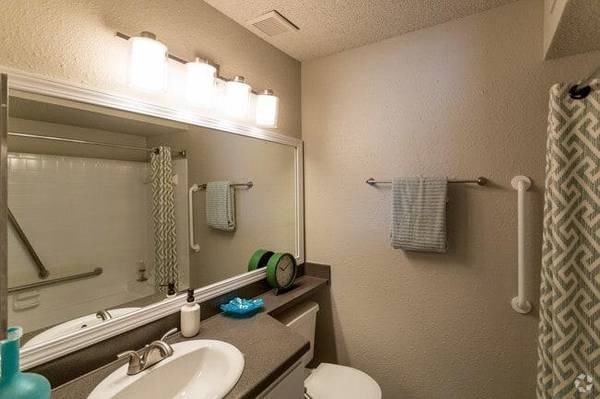 $1,379 / 1br - 855ft2 - Pet Friendly / Any Size Pets Welcome, Oversized Closets, Bark Park (Hermitage Tennessee)63673250747521122