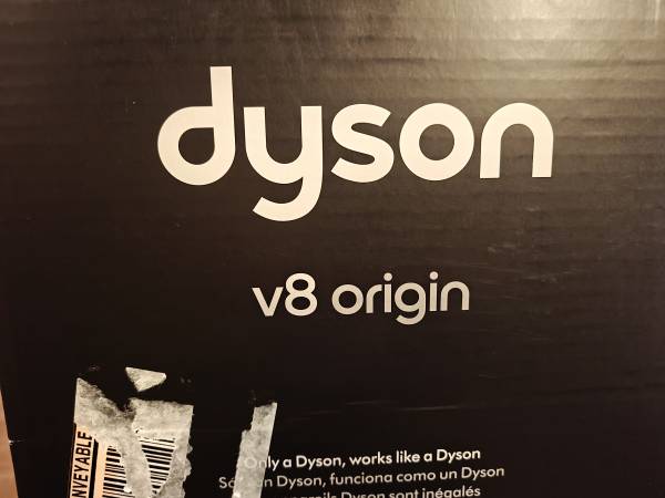 Dyson v8 Origin new 1