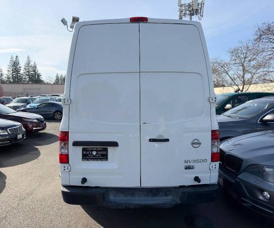 2013 Nissan NV 2500 HD - Photo 7
