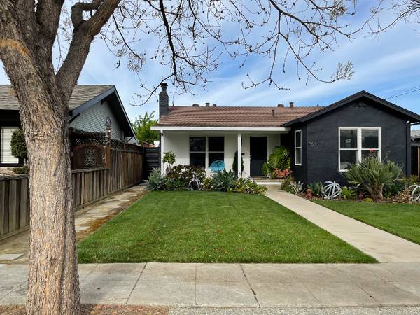 $2300.00 / 420ft2 - FULL FURNISHED STUDIO FOR RENT63668061222531121