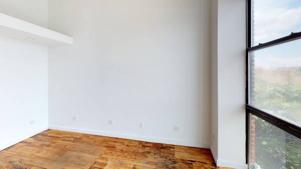 $1,100 / 180ft2 - OFFICE ART MASSAGE ESTHETICS TATTOO STUDIO 4F3 (Greenpoint Brooklyn)63661271394049123